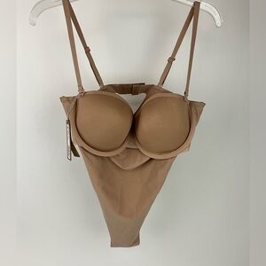 SKIMS Body Bodysuit Size Medium Clay NWT